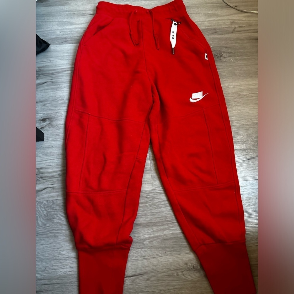 Nike women’s joggers size smalll - Picture 5 of 8